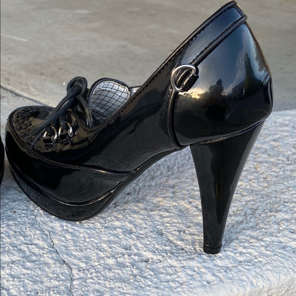 T.U.K. Gorgeous Black Lace Up Pumps Heel Shoes SZ5 - Picture 10 of 16